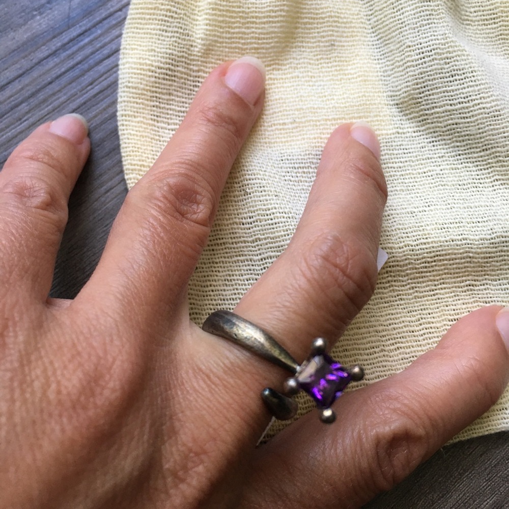 Ring - Picture 4 of 11
